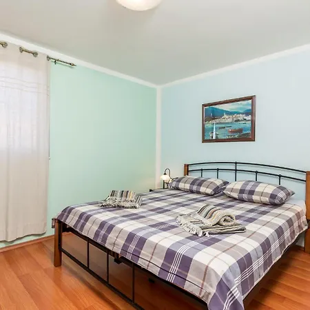 Gorgeous In Zgaljici With Sauna Ferienhaus