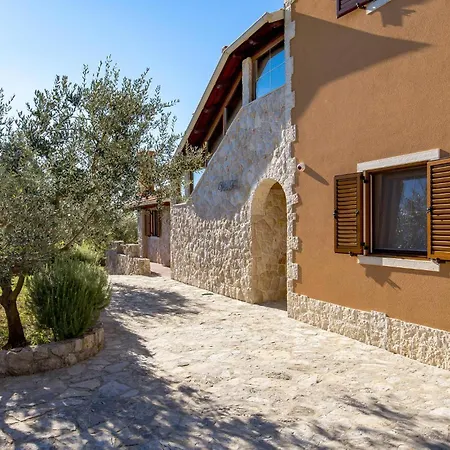 Gorgeous In Zgaljici With Sauna