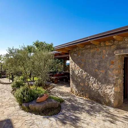 Ferienhaus Gorgeous In Zgaljici With Sauna